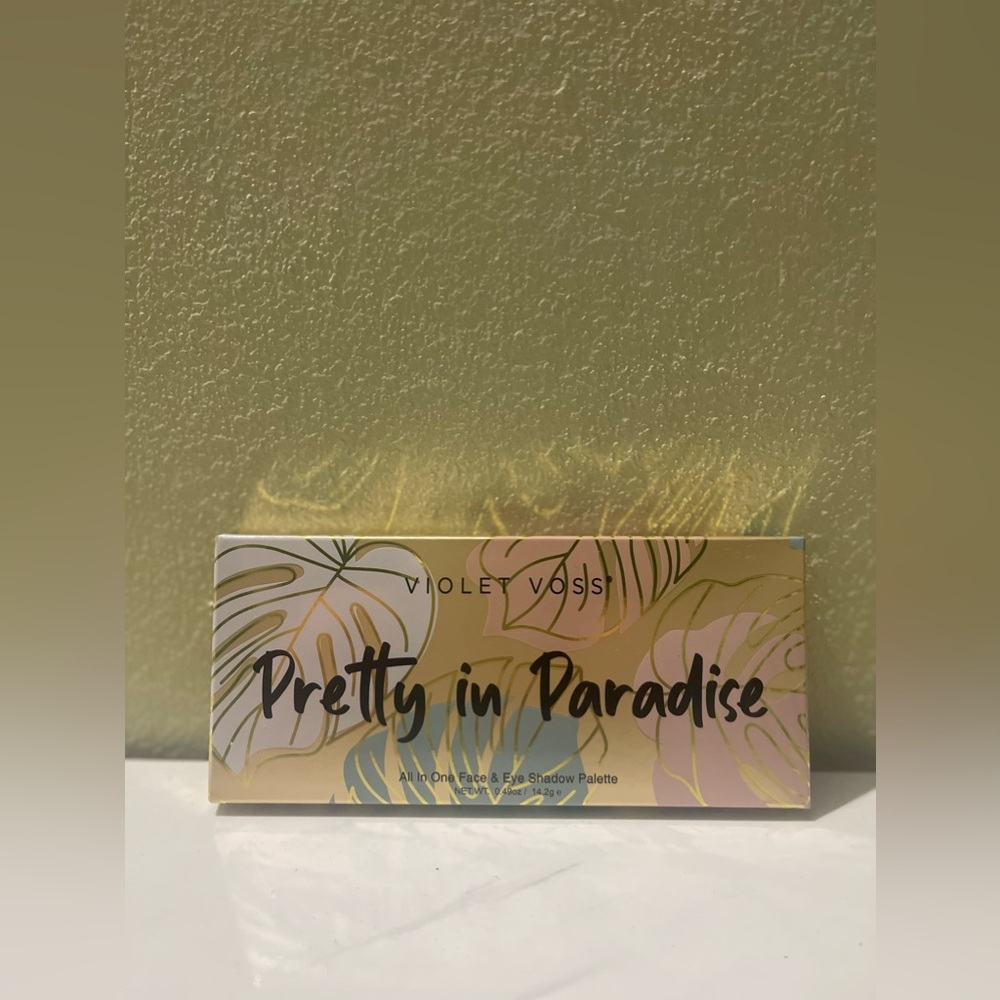 Violet Voss Pretty in paradise all in one face & eyeshadow palette